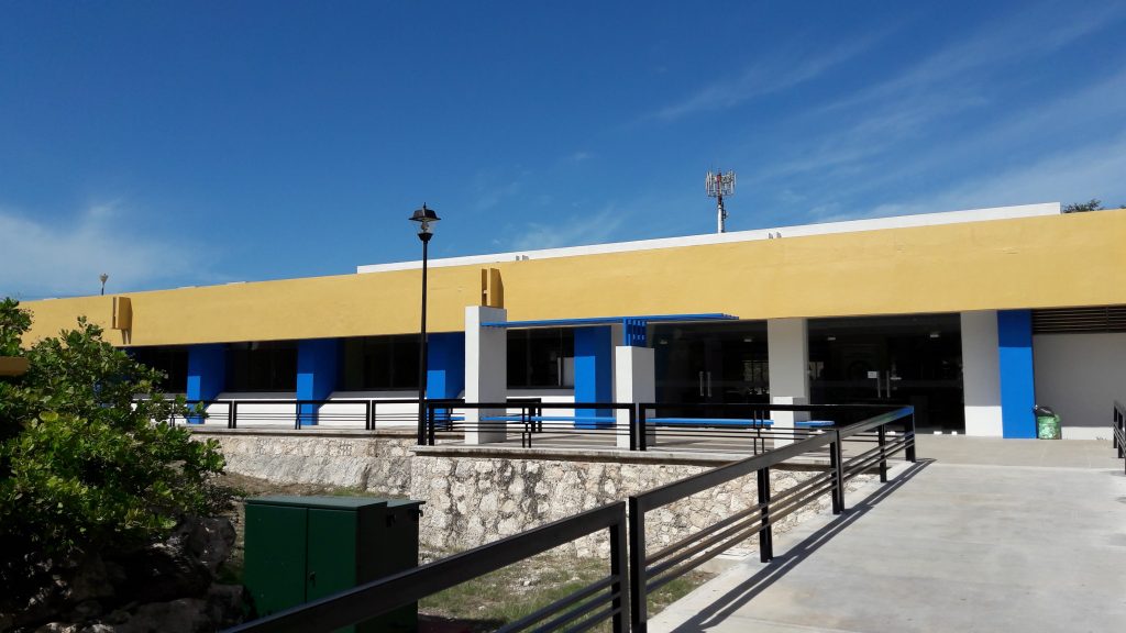 Acceso principal al nuevo Centro de Información "Raúl Loyo y Loyo"