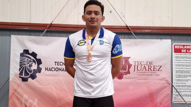 ESTUDIANTE OBTIENE TERCER LUGAR EN LA RAMA DE 100 METROS EN ESTILO MARIPOSA EN EL LXVI ENCUENTRO NACIONAL DEPORTIVO