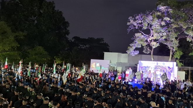 LINAJE MAYA PRESENTES EN LA INAUGURACIÓN DEL IX ENCUENTRO REGIONAL DE BANDAS DE GUERRA Y ESCOLTAS DE BANDERA