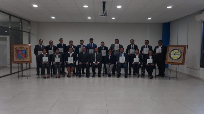 CEREMONIA DE RECEPCIÓN PROFESIONAL Y ENTREGA DE TÍTULOS PROFESIONALES