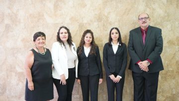 ACTO DE RECEPCIÓN PROFESIONAL DE MARTHA YOLANDA FLORES OLMOS Y DANNA PAOLA COYOL MORALES