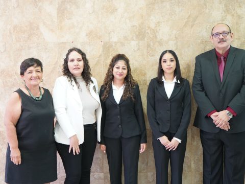 ACTO DE RECEPCIÓN PROFESIONAL DE MARTHA YOLANDA FLORES OLMOS Y DANNA PAOLA COYOL MORALES