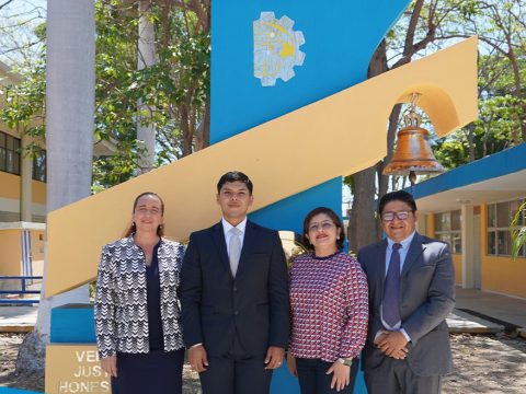 RECEPCIÓN PROFESIONAL DEL C. MARIO ALBERTO PAREDES BRITO