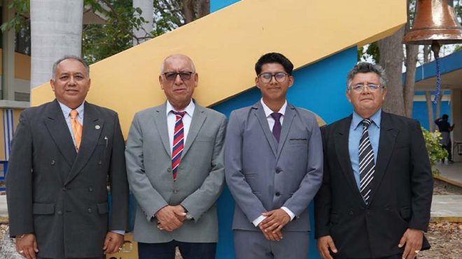 RECEPCIÓN PROFESIONAL DEL C. DANIEL HERNÁNDEZ LÓPEZ