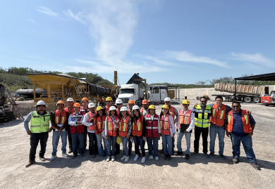 VISITA TÉCNICA A LA PLANTA DE MEZCLA ASFÁLTICA: "TRITURADOS Y MATERIALES RICHAUD"
