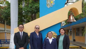 ACTO DE RECEPCIÓN PROFESIONAL DE LA C. MERCY SUSANA CEH POOT