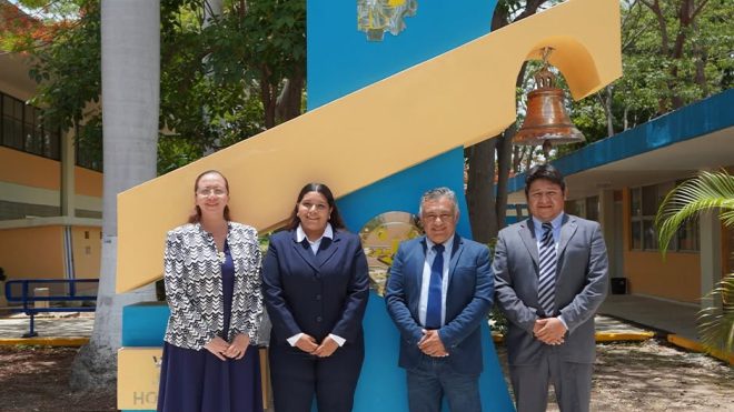 ACTO DE RECEPCIÓN PROFESIONAL DE LA C. FRIDA GUADALUPE RODRÍGUEZ MONTEJO