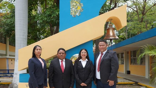ACTO DE RECEPCIÓN PROFESIONAL DE LA C. NEREYDA ALEJANDRA DEL SOCORRO ROSADO ROSADO