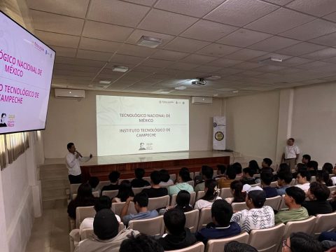 PLÁTICA DE INDUCCIÓN DIRIGIDA A ESTUDIANTES DE NUEVO INGRESO